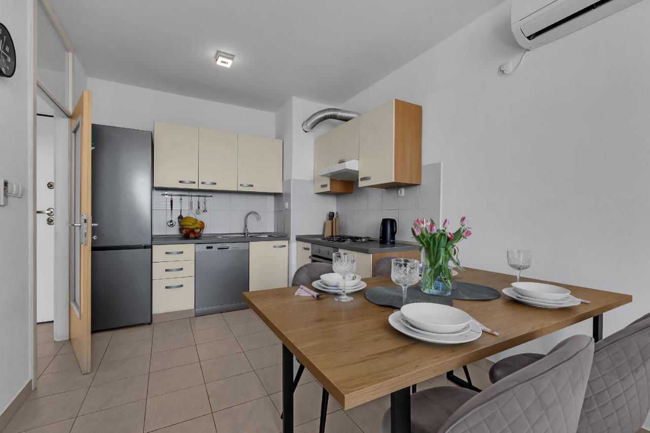 Apartman Magnolia Makarska Ngoại thất bức ảnh